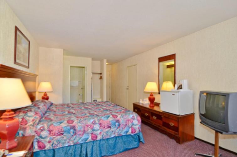 America'S Best Value Inn Of ナヴァト 部屋 写真