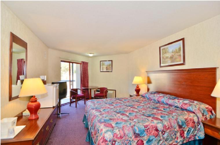 America'S Best Value Inn Of ナヴァト 部屋 写真